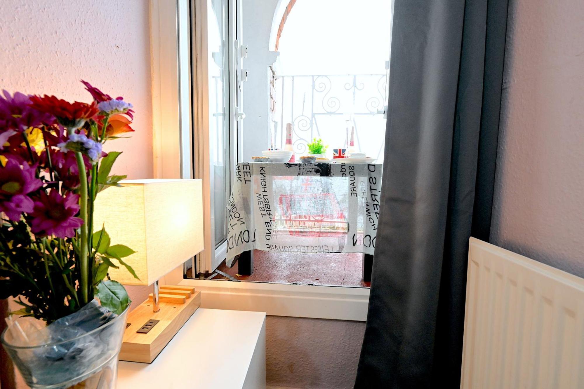 Stunning 3 Bedroom Serviced Flat In North London Exterior photo