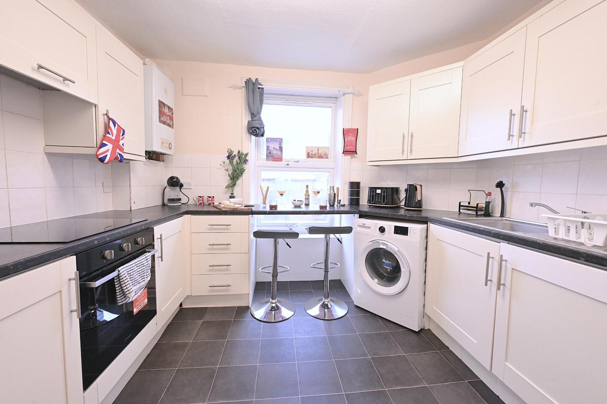 Stunning 3 Bedroom Serviced Flat In North London Exterior photo